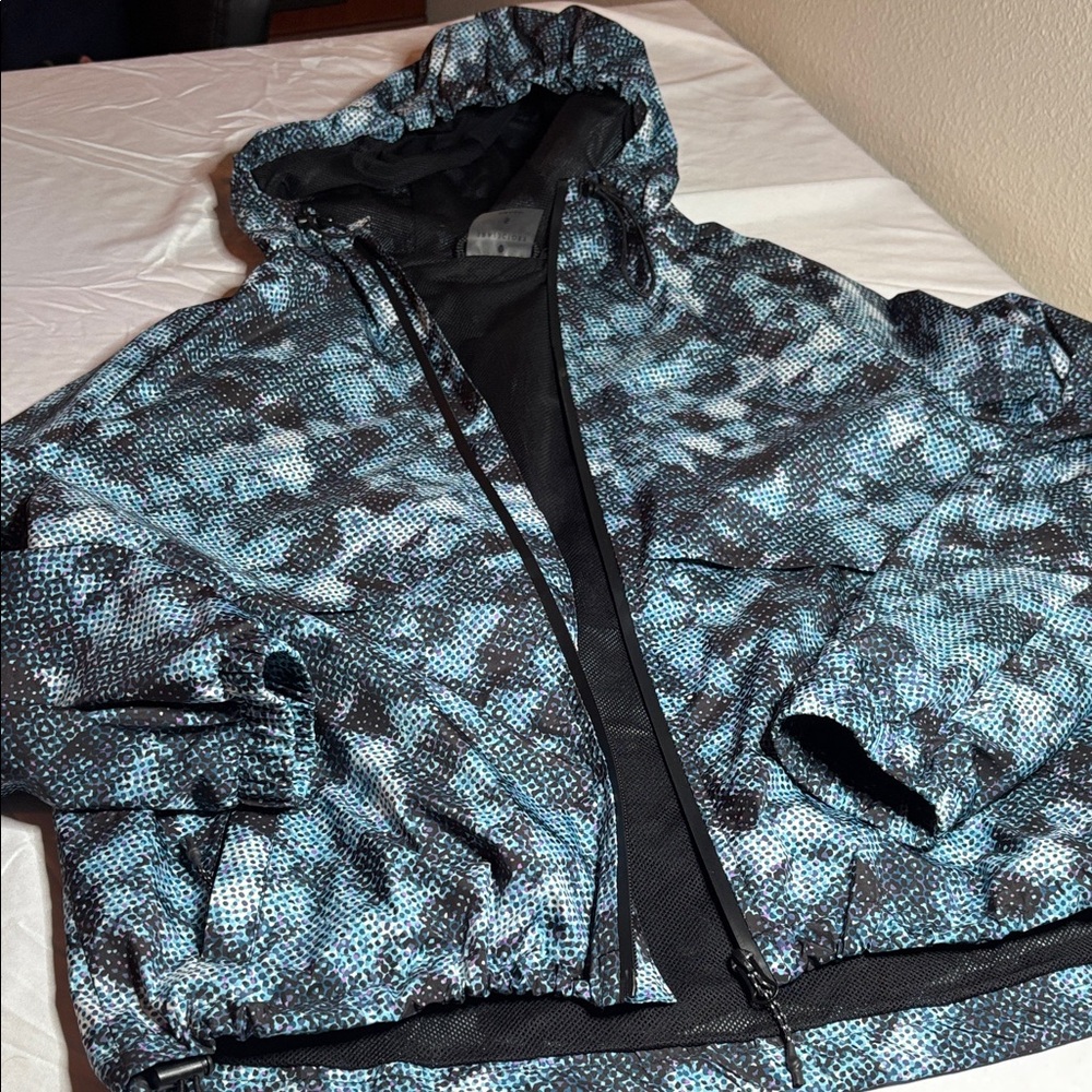 Stylish Blue and Black Women's Puffer Jacket
